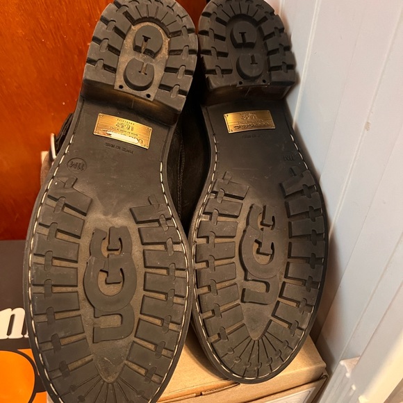 Women's Uggs Combat Boots - size 11 - Picture 6 of 7